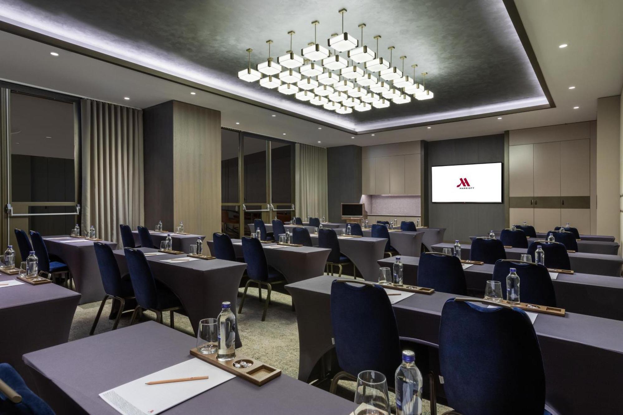 Izmir Marriott Hotel Ngoại thất bức ảnh Meeting room