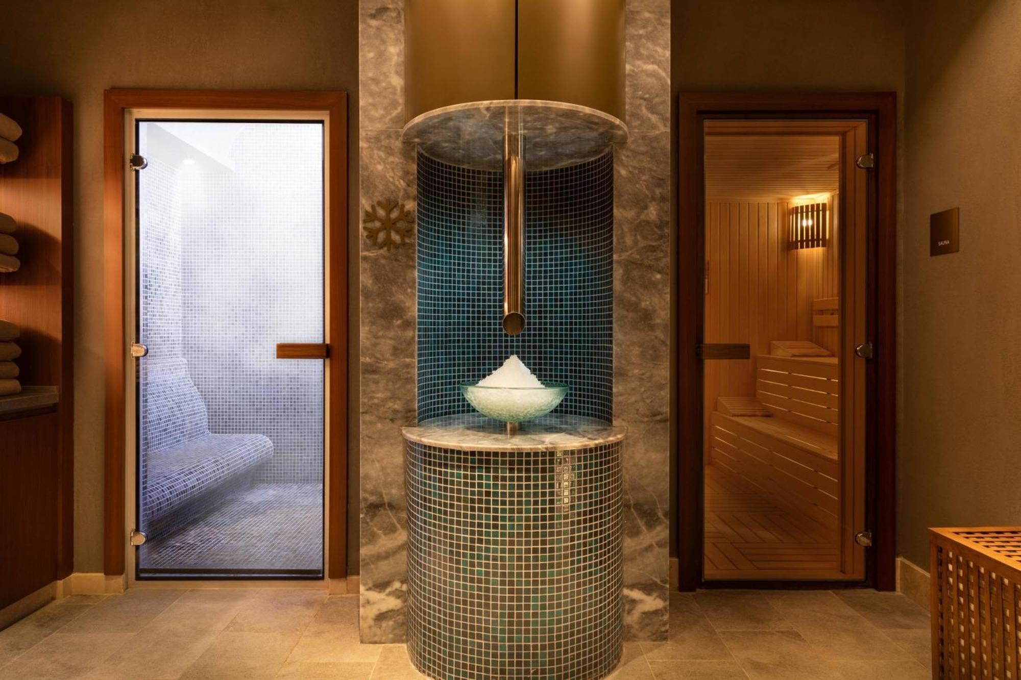 Izmir Marriott Hotel Ngoại thất bức ảnh Spa at The Oberoi, Mumbai