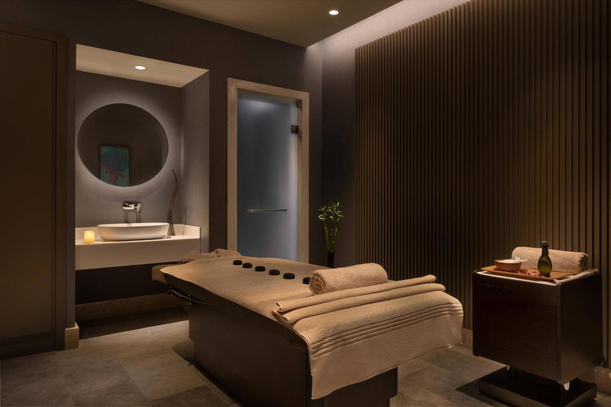 Izmir Marriott Hotel Ngoại thất bức ảnh Spa treatment room